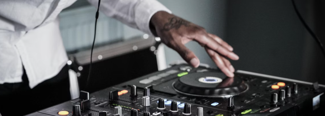 Best DJ Software in 2025: Which One Should You Use?